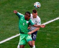 Emenike zirvede yer aldı!