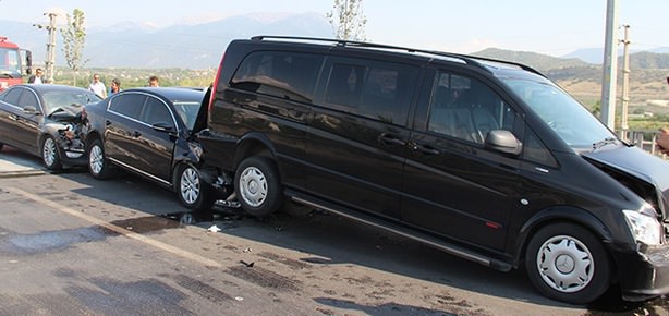 Erdoğan’ın konvoyunda zincirleme kaza