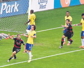 B'rezil'ya:1 Golmanya:7