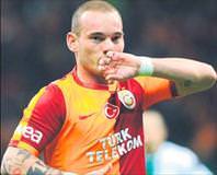 Allegri göreve geldi ve Sneijder’i istedi