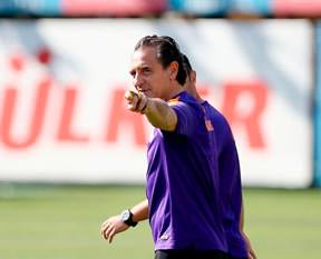 Galatasaray'ı herkese göstereceğiz