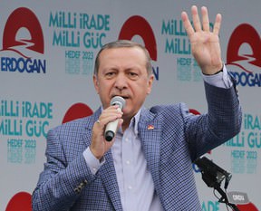 İşte Erdoğan’ı çileden çıkaran o tişörtler
