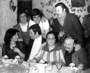 Ünlü sanatçıyı hiç böyle görmediniz