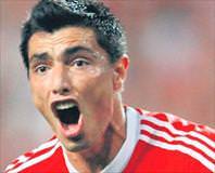 Cardozo bu kez bitiyor