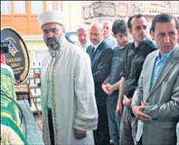 Emrullah İşler hocasına ağladı