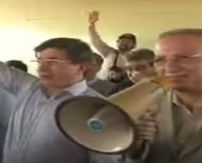 İhsanoğlu'nun yapamadığını Davutoğlu yapmış
