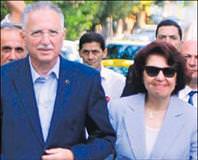 Ekmel Bey’in uçak bileti hazır