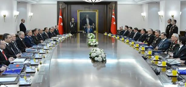 MGK'da bir ilk!