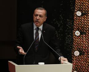 O konuşursa törene katılırım