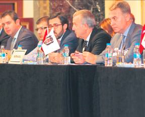 Beşiktaş'ta ihraç depremi