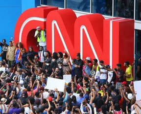 CNN Taksim’de geveze ama Ferguson’da dilsiz