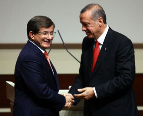 Yeni Başbakan Davutoğlu