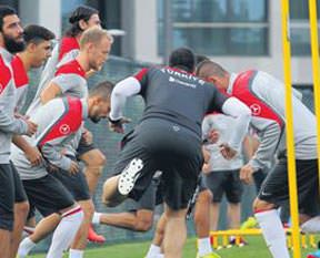 Milliler'in Danimarka yolculuğu bugün
