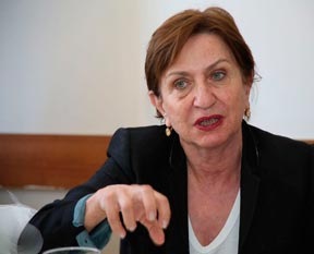 Fayansçı Binnaz