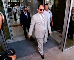 Savcı Öz için şikayet