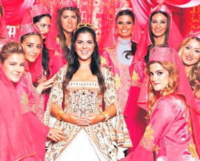 Böyle olur sosyetenin kınası