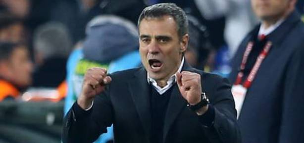 Ersun Yanal'a flaş teklif!