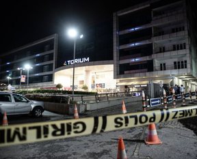 Alışveriş merkezine silahlı saldırı