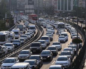 TEM'de 12 kilometrelik araç kuyruğu