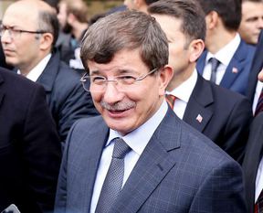 Başbakan Davutoğlu helallik istedi