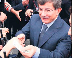 Paralele gözdağı
