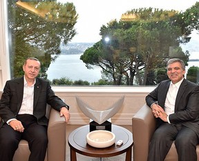 Erdoğan'dan Gül'e sürpriz ziyaret