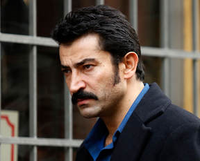 Karadayı tam bir fanatik!