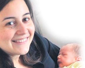 Bir doğdu bir öldü