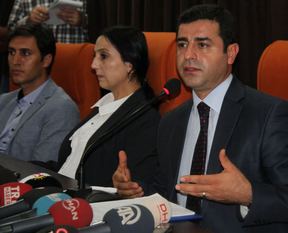 Kobani'de kimler kaldı?