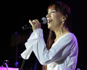 Leman Sam'a kızından büyük tepki!