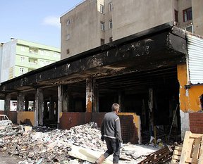 Van'da 77 kişi tutuklandı