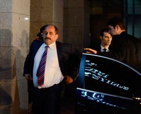 Zek karalar bağladı