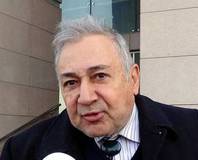 Cem Yılmaz’a bir şok daha!