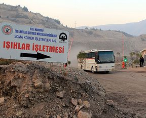Soma'da bin 700 işçi işbaşı yaptı