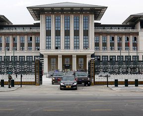 Erdoğan Cumhurbaşkanlığı yerleşkesini inceledi