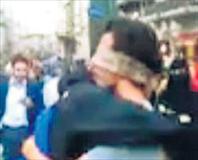 Sokakta sarılana 91 lira ceza