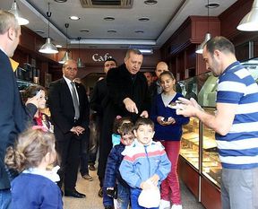 Erdoğan market alışverişinde