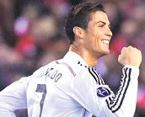 Real, Liverpool'u fena parçaladı!