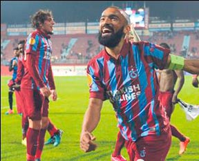 Kaptan Bosingwa'ya Zidane'dan hediye