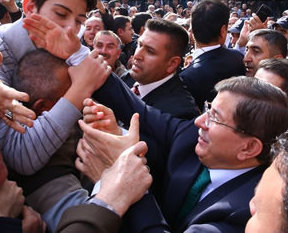 Bursa'da Ahmet Davutoğlu izdihamı