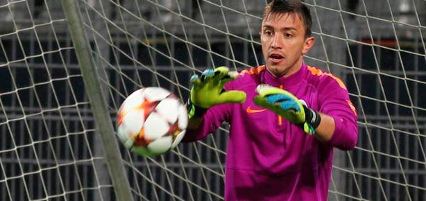 Muslera'dan fedakarlık!