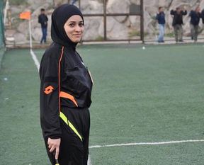Türkiye'nin ilk başörtülü hakemi