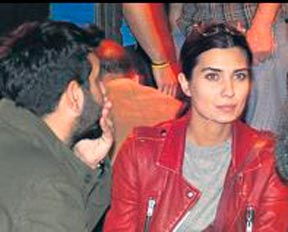 Tuba'nın geyik muhabbeti