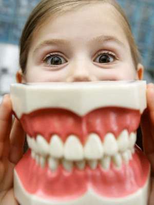 Uykuda dişlerini sıkanlar dikkat!