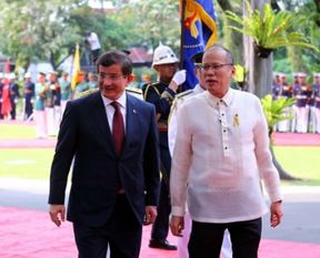 Başbakan Davutoğlu Filipinler’de