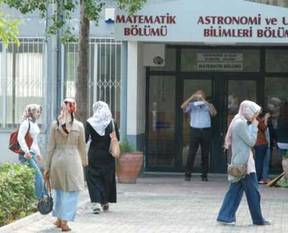 Yasakçı Profesör için tarihi karar