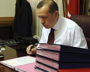 Erdoğan'ı dinleyen 13 kişiye casusluk davası