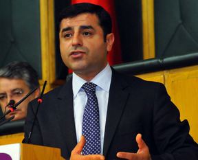 HDP'de Kobani temizliği