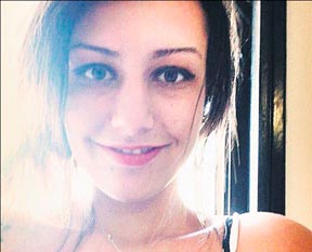 Otel odasında ölü bulundu