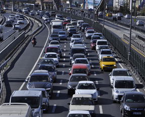 İstanbul’da sürücülere Papa uyarısı